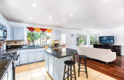 Corona Casa | Summer Palace on Towergrove #41276