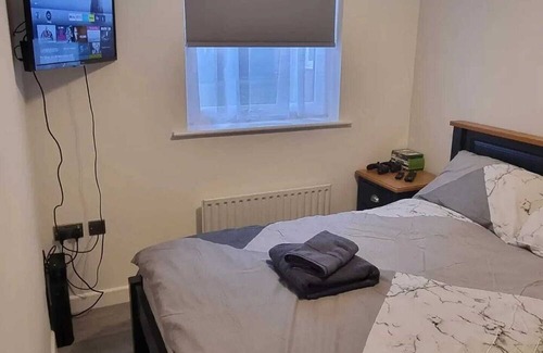Stoke-on-Trent Apartamento | Beautiful 'n' Cosy City Center Stylish experience centrally-located home
