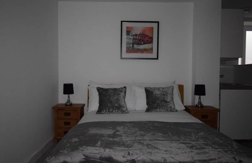 Worksop Apartamento | Modern studio retreat in Worksop