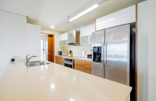 Costa del Este Apartamento | w* | Awesome 2BR with Balcony in Costa del Este