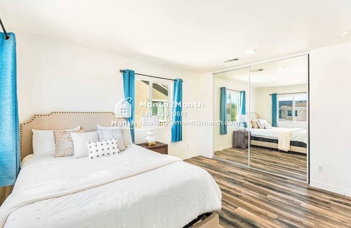 Mira Loma Casa | Retreat on Harrow #41457