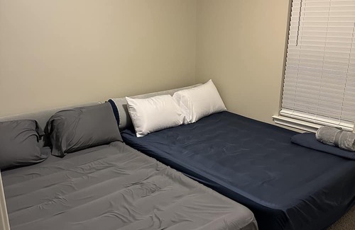 Irondale Casa | Cozy charming 3-bedroom house with WiFi & AC in marvelous Jonesboro