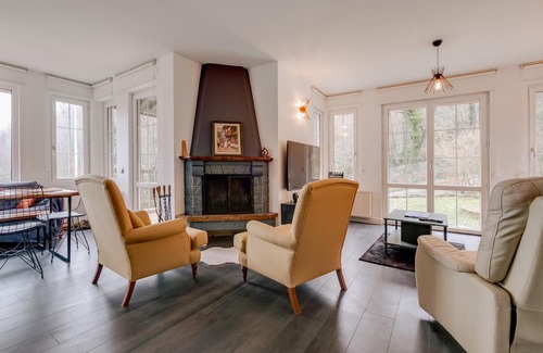 Sapanca Villa | Spacious Villa w Garden, Fireplace in Sapanca