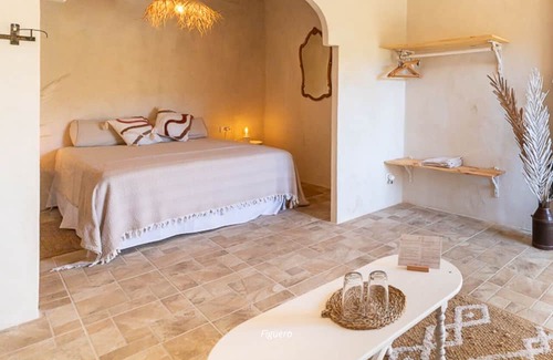 Sant Marti de Tous Otro | Timeless Tranquility: Experience the Legacy of Masía Aubareda, 1h from Barcelona