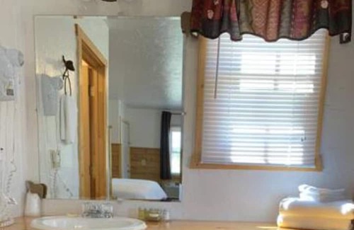 Dubois Cabina | Unit Room 20