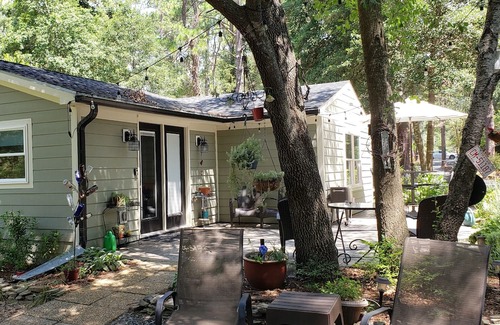 Southern Pines Cabaña | Private Cottage & grounds just minutes from the top golf courses in the country!