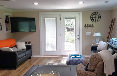 Southern Pines Cabaña | Private Cottage & grounds just minutes from the top golf courses in the country!