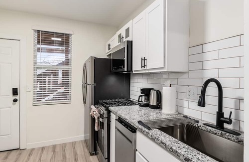 University District Apartamento | Boho Studio by OSU - 2 Guests