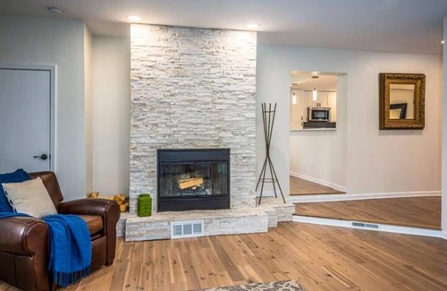 The Village of Indian Hill Casa | Friends and Family LG Luxury Home Near Indian Hill