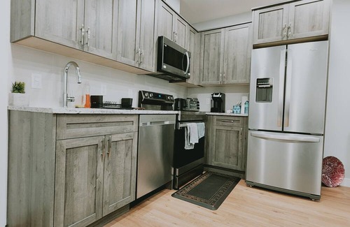 Evanston Apartamento | Cozy private two bedroom apartment in Northwest Calgary