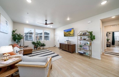 Windsor Condominio | Luxury Condo in Windsor, CO