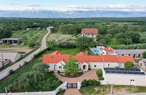 Poljica Casa | Luxury villa with a swimming pool Poljica, Zadar (K-22070)