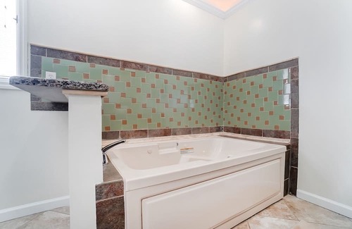 Charlotte Casa | {The Escape} Amazing Heated Pool Luxury-heated March 1-November 1.