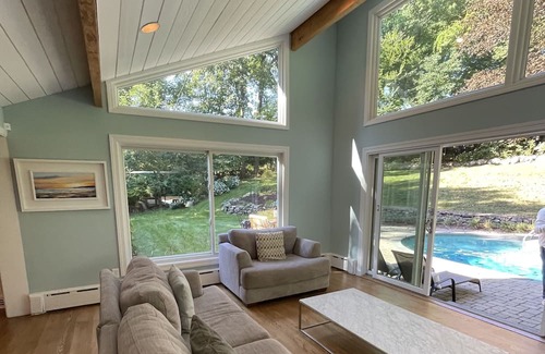 Westport Casa | Pool heaven 5 minutes away from the beach! Bring the whole family: pet friendly!