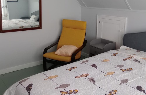 Honesdale Casa | Grove Cottage, near a small historic town, with summer and winter activities.