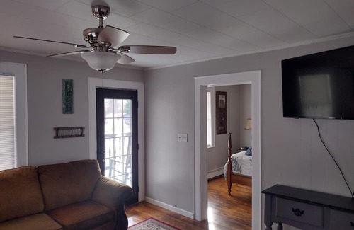 Arlington Casa | The "Cottage at Blueberry Ridge"