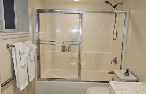 Mercer Island Casa | Large Mercer Island 5b3b Family home