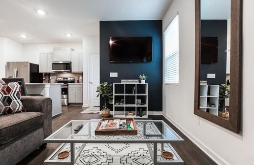 Union City Casa | Perfect Home Away from Home in quiet ATL neighborhood - Close to ATL Airport