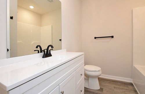 Fremont Casa | 2 bed, 1 office near Splash Station, Lakes, and Midland University