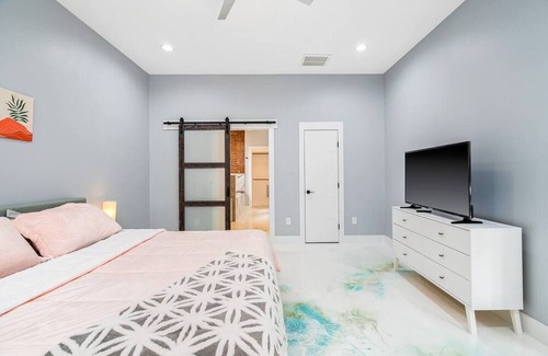 Durham Casa | The High Rise -Near Duke