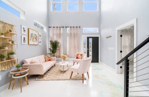 Durham Casa | The High Rise -Near Duke