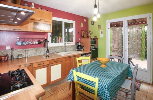 Martigues Villa | Villa 'Location De Vacances - Martigues' with Private Pool, Private Terrace and Wi-Fi