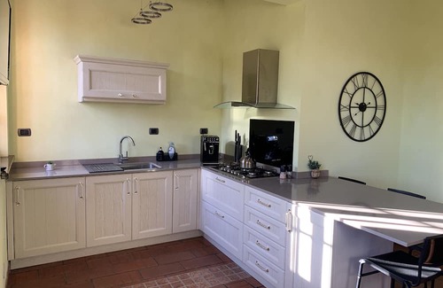 Vernasca Apartamento | Large spacious pet-friendly apartment in the heart of the countryside.