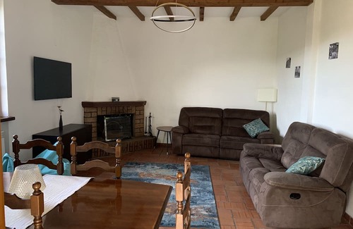 Vernasca Apartamento | Large spacious pet-friendly apartment in the heart of the countryside.