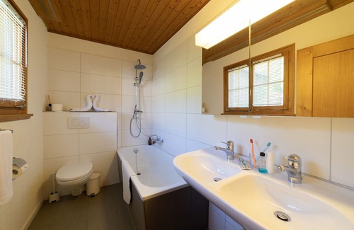 Wildhaus-Alt St. Johann Casa | Schwendiblick 3.5-room holiday home with mountain view
