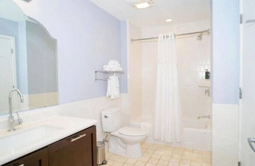 Celebration Condominio | Melia Orlando at Celebration 2br suite, Thursday check-in