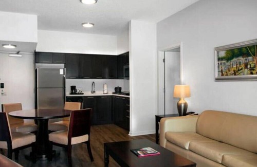 Celebration Condominio | Melia Orlando at Celebration 2br suite, Sunday check-in