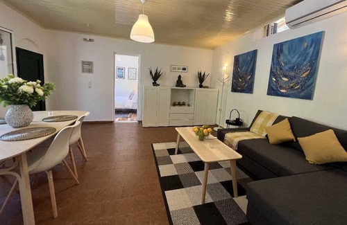 Longos Apartamento | Levrecchio Beach Cottage