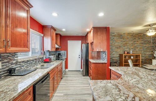 Ceres Casa | Ceres Home w/ Private Hot Tub, Fire Pit & Grill!