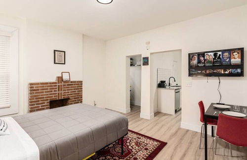 Weinland Park Apartamento | Chic Studio near OSU - Sleeps 2