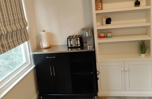 Mount Davidson Manor Casa | Cozy Guest Suite in San Francisco