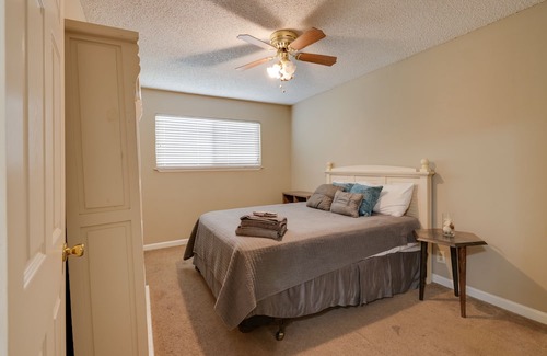 Raisin Apartamento | Fresno Apt Near Attractions, Shopping & Dining!