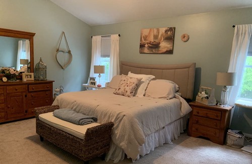 Gansevoort Casa | Belmont Stakes Availability! Large family home with pool-golf course community