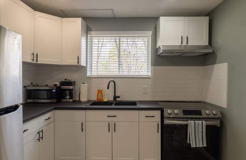 Kemptville Apartamento | Newly Renovated 2bed/1bath Apartment / Cozy&Clean