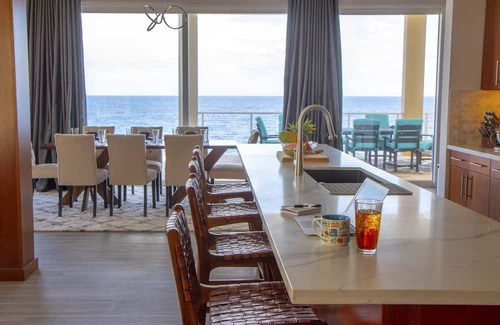 Bouvet Island Casa | Stunning Oceanfront 5 Bed House w/ Infinity Pool