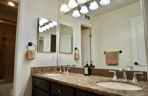 Alpine Casa | California is Calling! Gorgeous 3 Bed 2 Bath Alpine House plus Pool & Spa