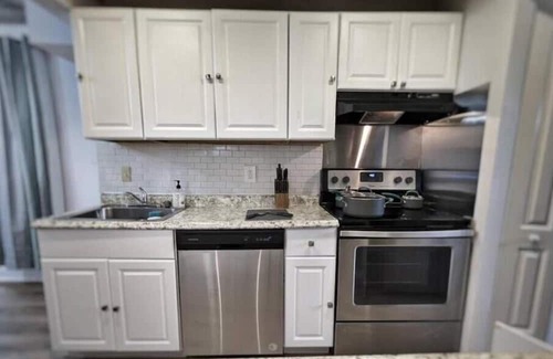 Greenbelt Condominio | 15 mins to Washington DC King Bd Near Hospital