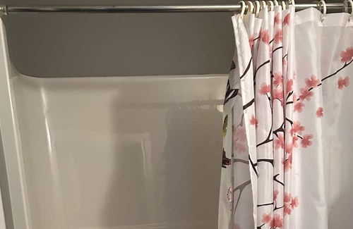 Saskatoon Casa | GEARY LODGE -“home away from home” , minutes drive from Saskatoon Airport .