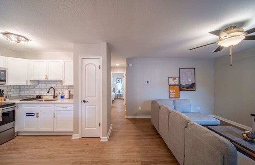 East Ocean View Apartamento | OV 15th Bay - Solis Suite