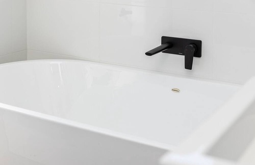 Forster Villa | Villa 1/84 Macintosh St