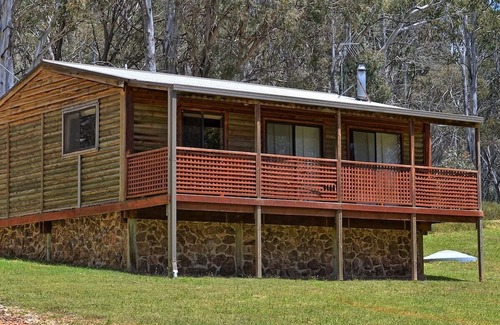 Adaminaby Cabina | Your gateway to an unforgettable holiday experience in the stunning Snowy Mountains!