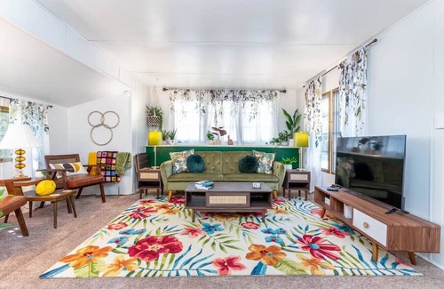 Paradise Estates Casa | Paradise Retreat - a vintage trailer meets Mt. Rainier's magic in Ashford, WA