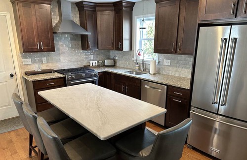 Saratoga Springs Casa | The Gray Horse. Cozy and inviting home in the center of everything Saratoga!