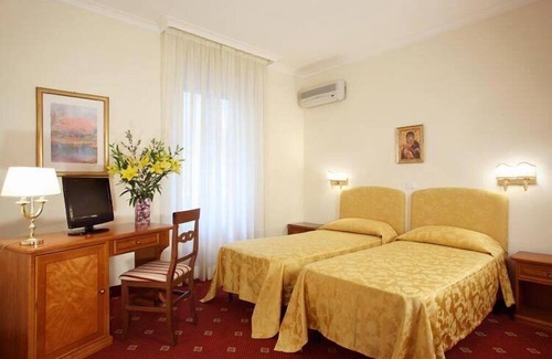 Nomentano Hotel | San Giusto Hotel