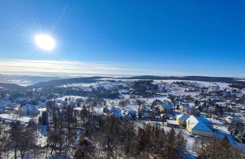 Tisa Apartamento | Cozy full-equipped studio in Tisá. Pet-friendly. 5 minutes to rocks by walk!