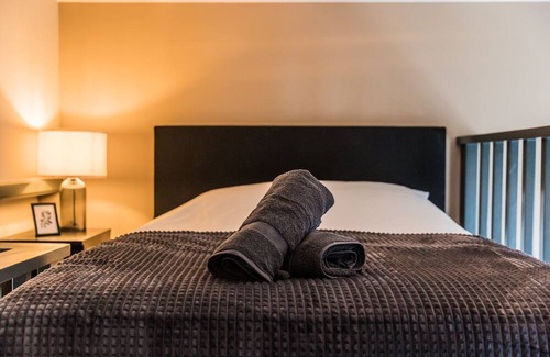 Zuidwal Apartamento | Haya Historic - 'malbec'